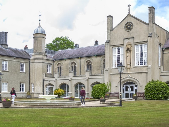 Exterior of Lampeter campus grounds and building