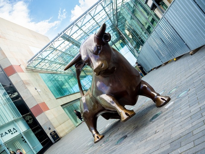Bull statue outside Bullring shopping centre