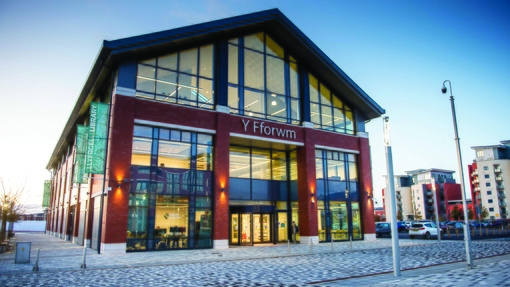 Swansea Y Fforwm library